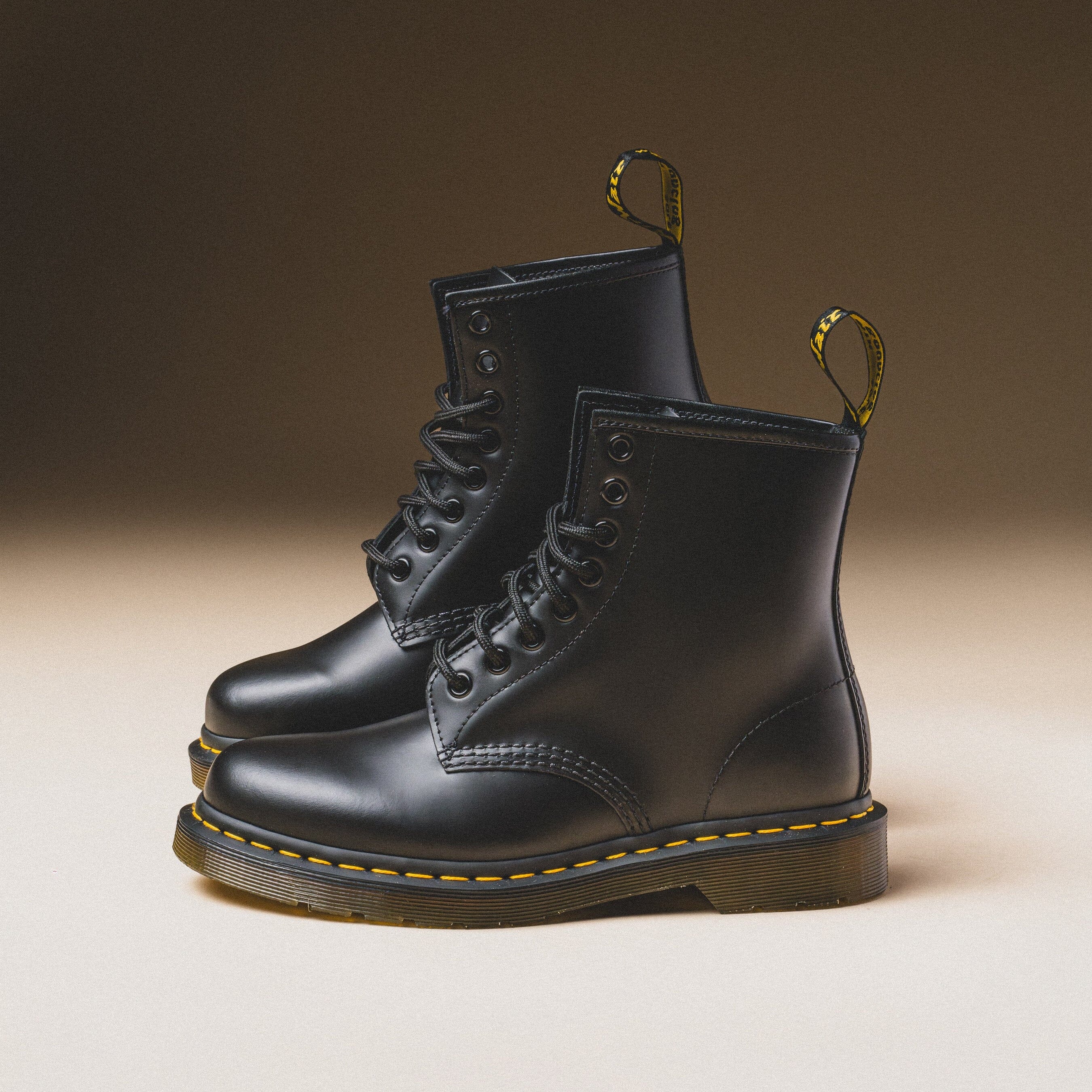 Dr. Martens | 1460 Smooth Leather Lace Up Boot "Black"