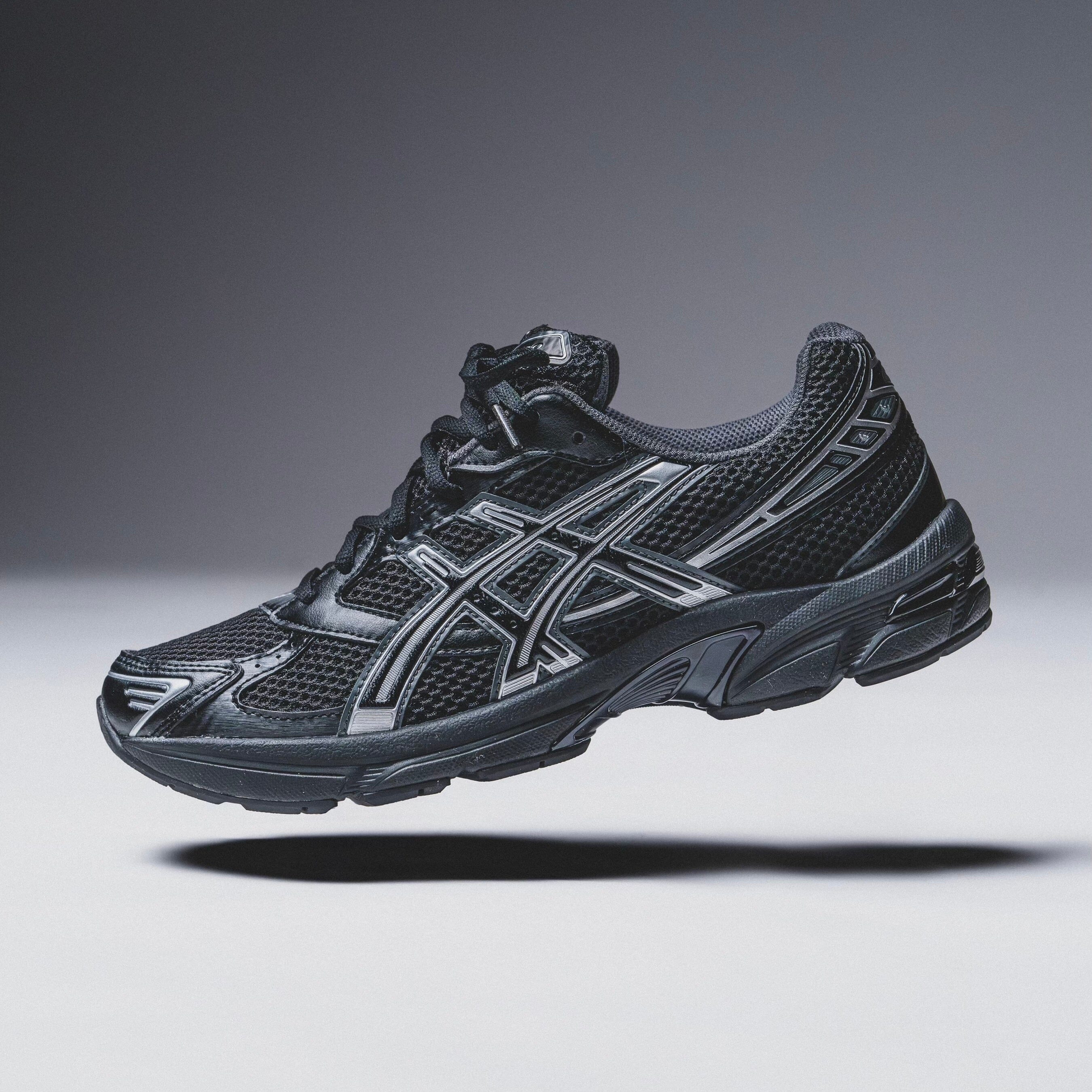 MENS ASICS | Gel-1130 (Black/Silver)