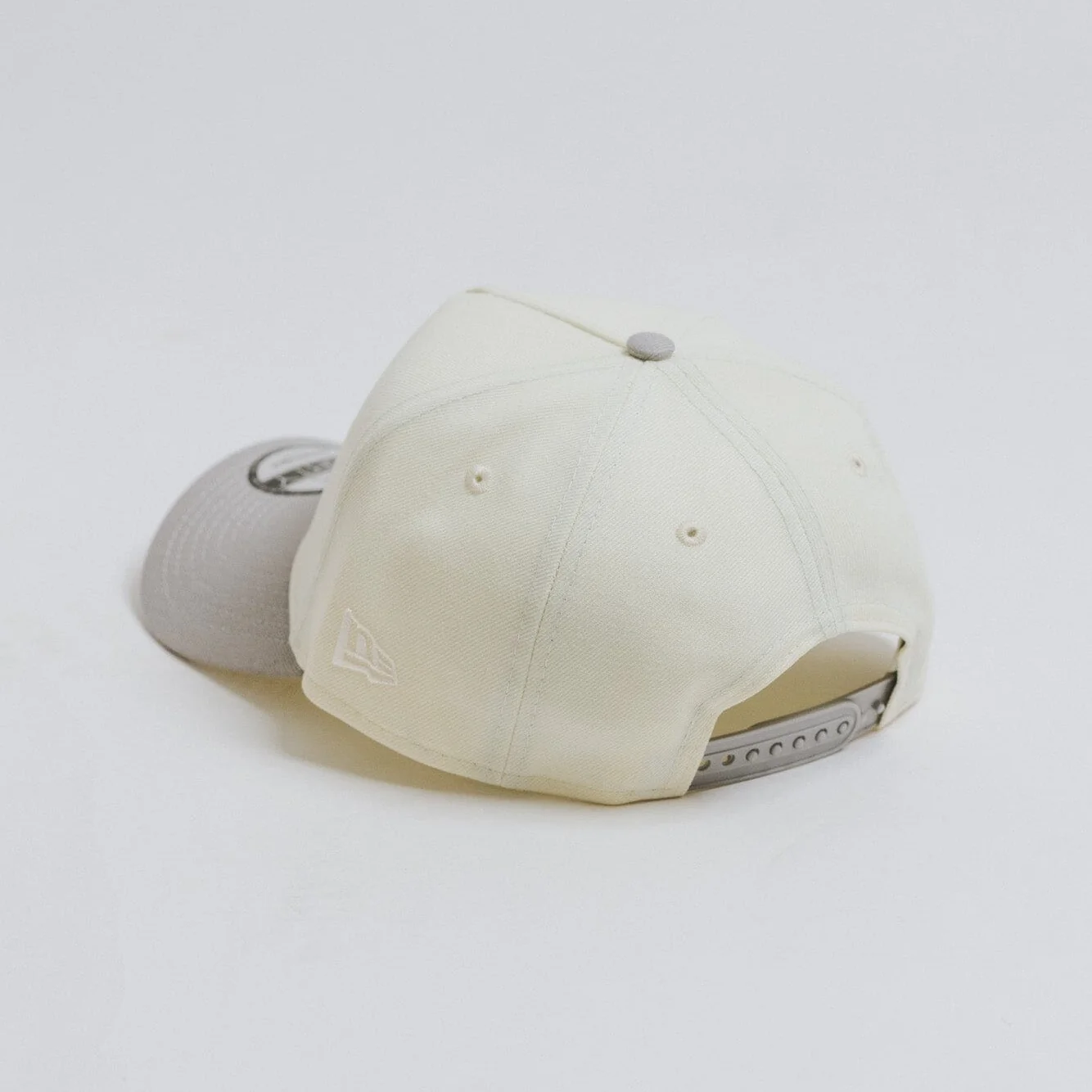 New Era | New York Yankees 9Forty A-Frame Snapback "Cream" - Image 2